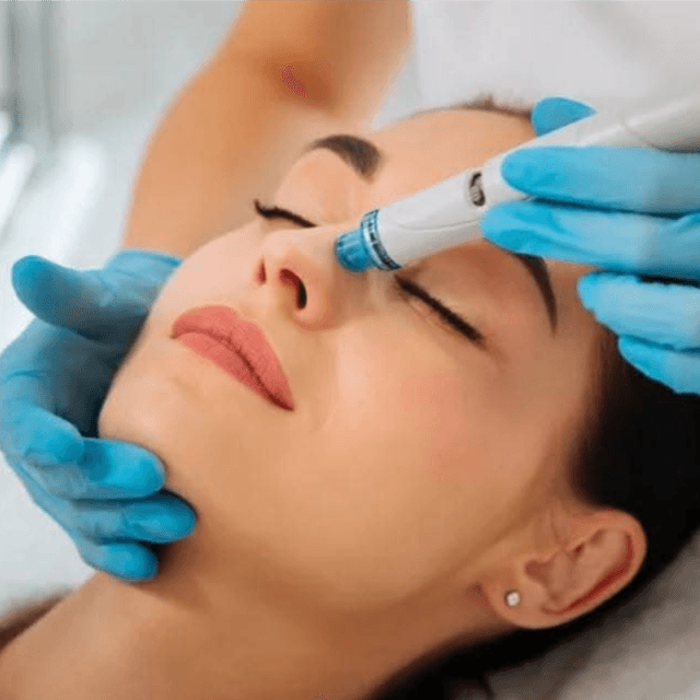 Clarifying HydraFacial Package at Esthetics With Candise in Omaha, NE